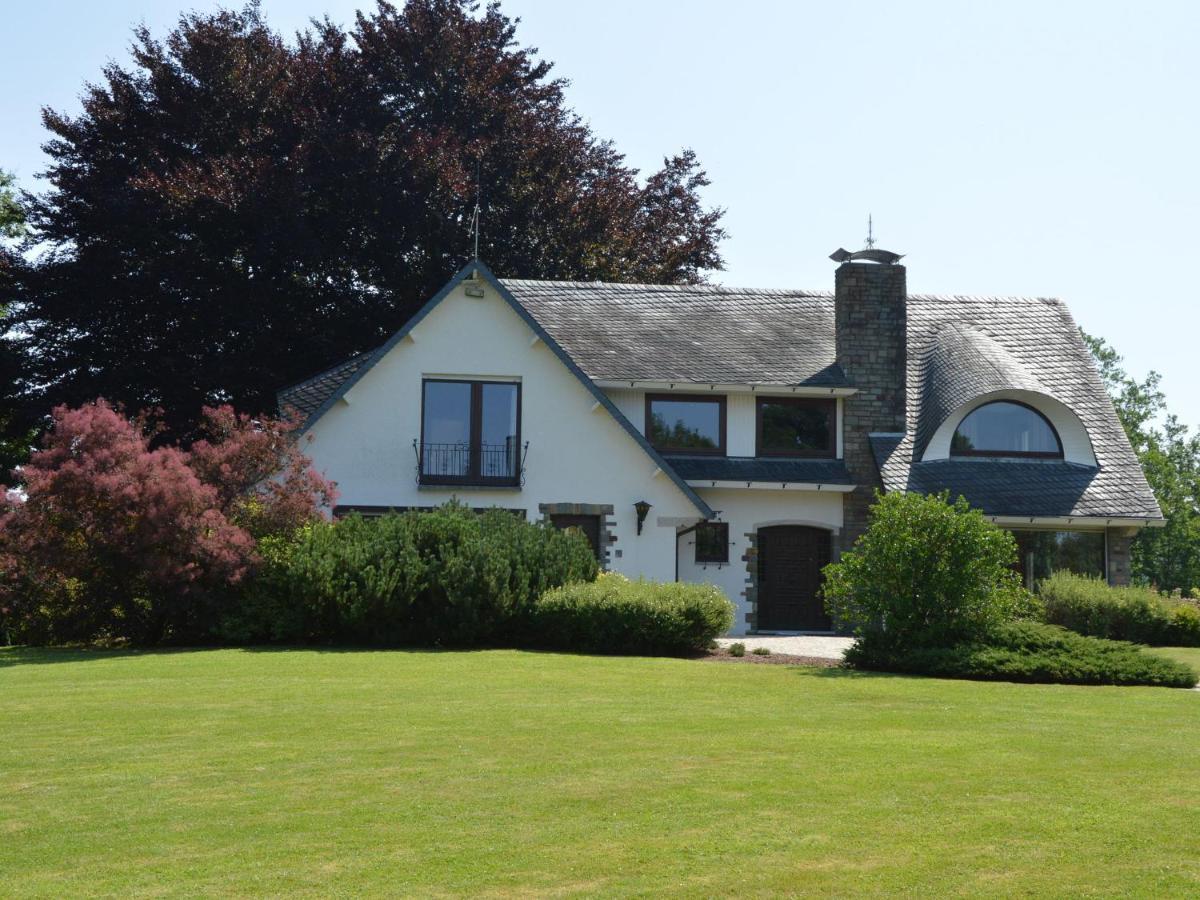 Elegant Villa In Stavelot With Fitness Playroom Dış mekan fotoğraf