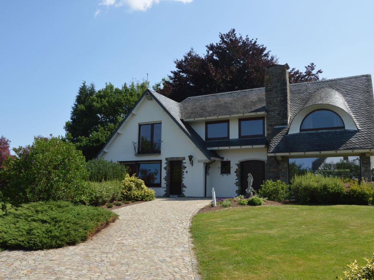 Elegant Villa In Stavelot With Fitness Playroom Dış mekan fotoğraf
